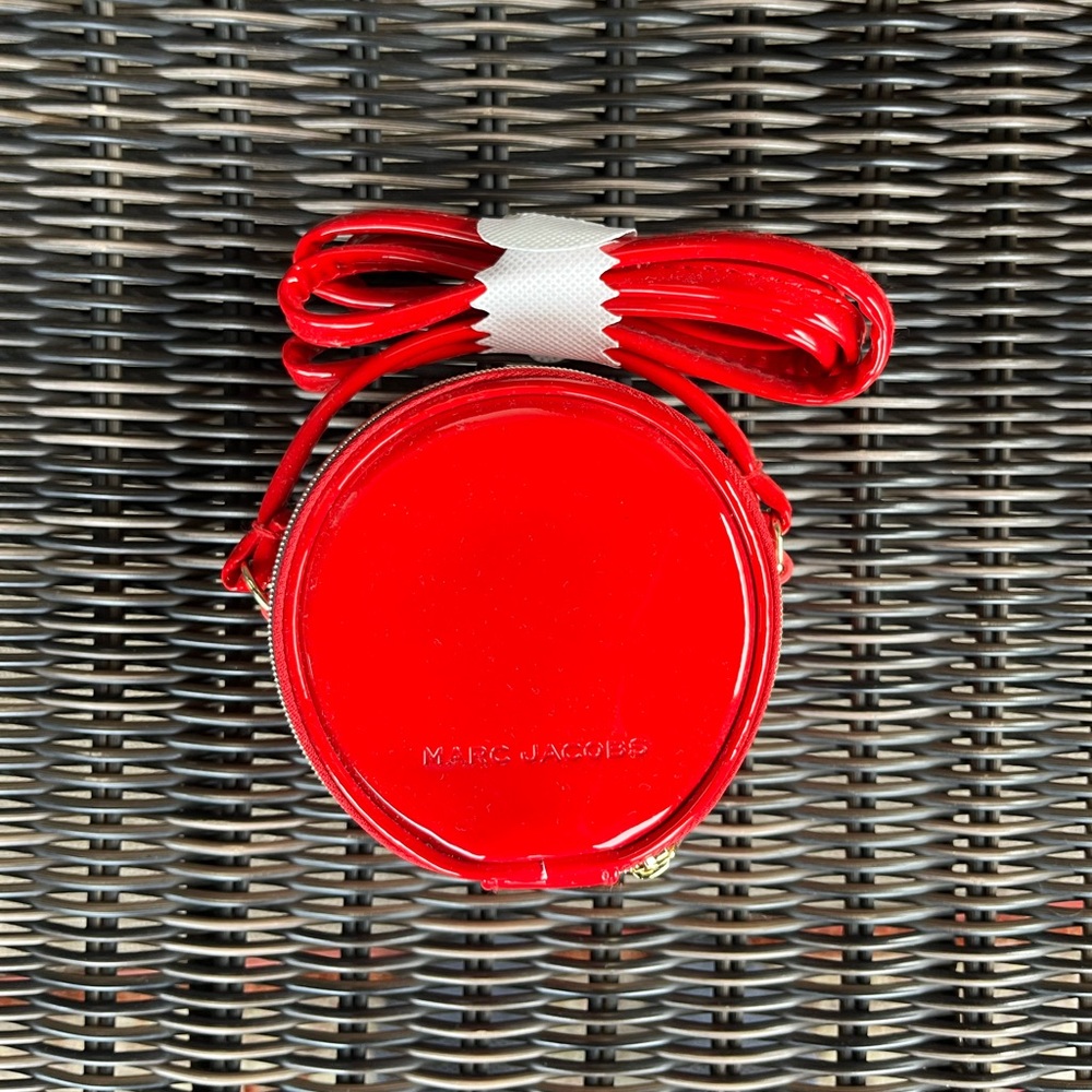 NWOT Marc Jacobs Very Merry Cherry Micro Purse/Wallet-On-Chain
